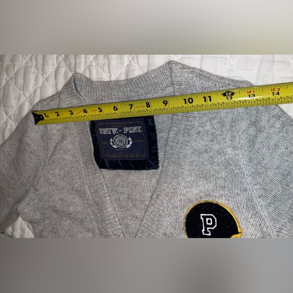 💗VS PINK VINTAGE 2008 CARDIGAN BUTTON UP SWEATER💗 - Picture 11 of 11